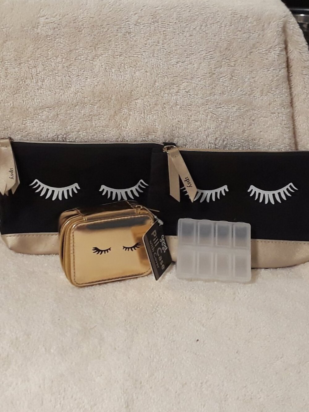 Glam Cosmetic Travel Set 4Pc Ipsy:2 Blk/Gold Makeup Pouches + NWT Pill Orgz+Case